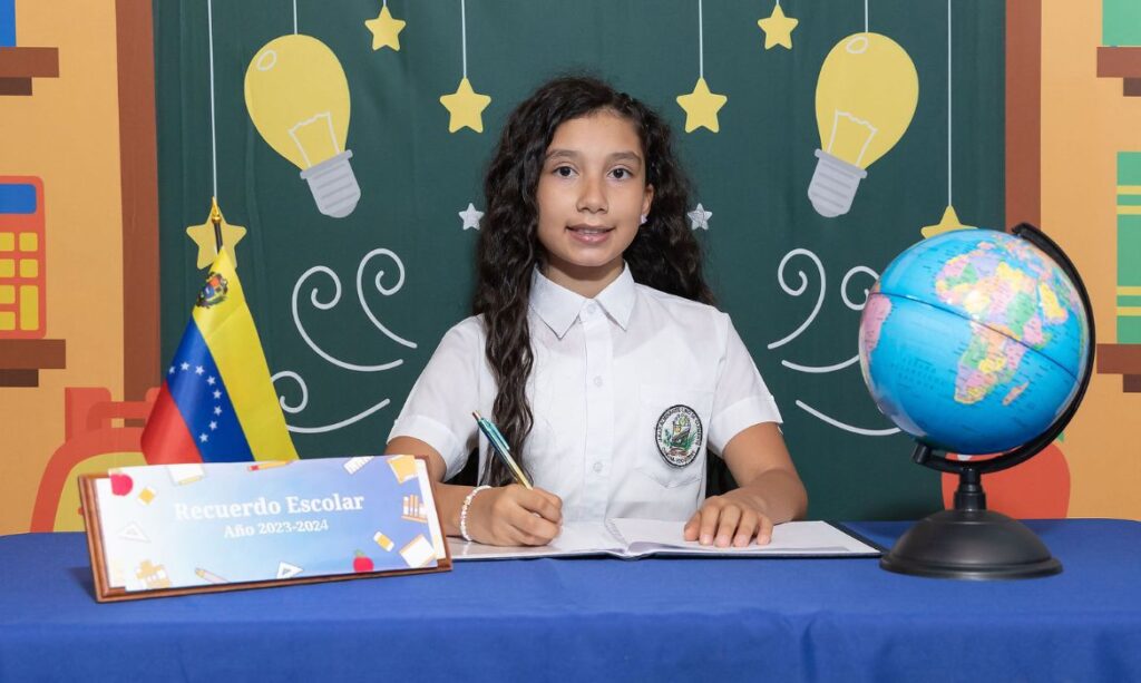 Recuerdo Escolar Karen Juliette Cermeño Lárez